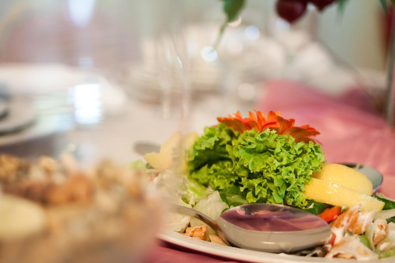Zacisze Hotel Ulan Ngoại thất bức ảnh