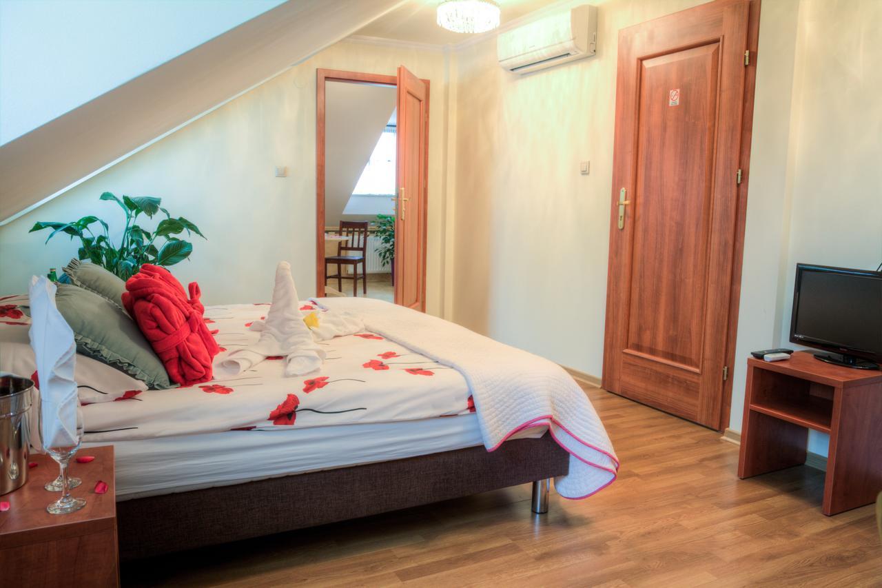 Zacisze Hotel Ulan Phòng bức ảnh