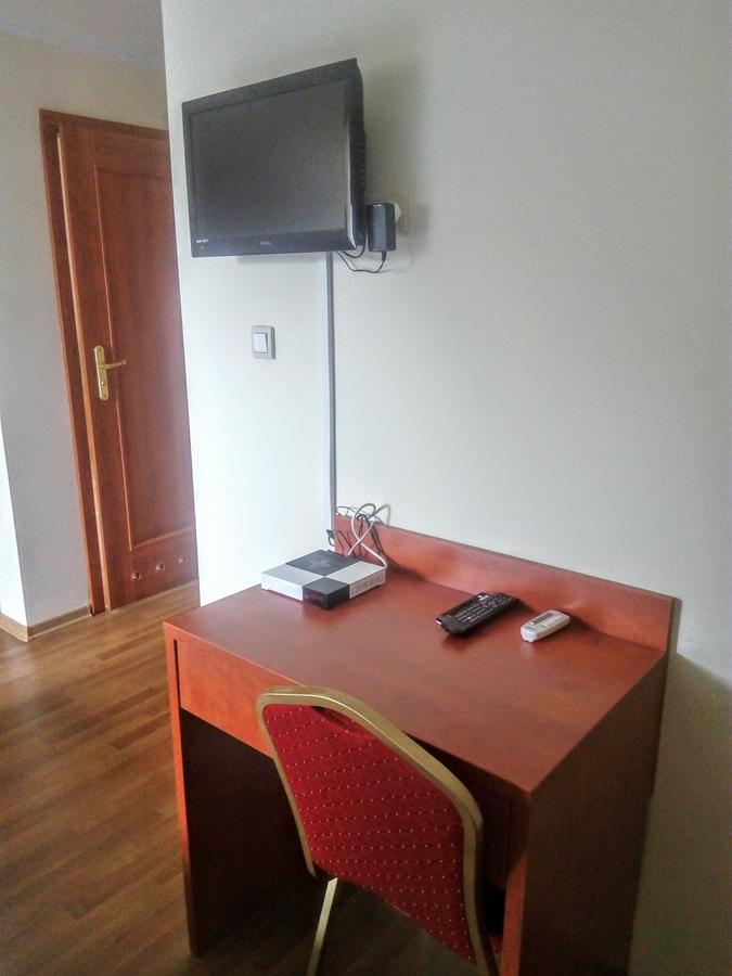 Zacisze Hotel Ulan Ngoại thất bức ảnh